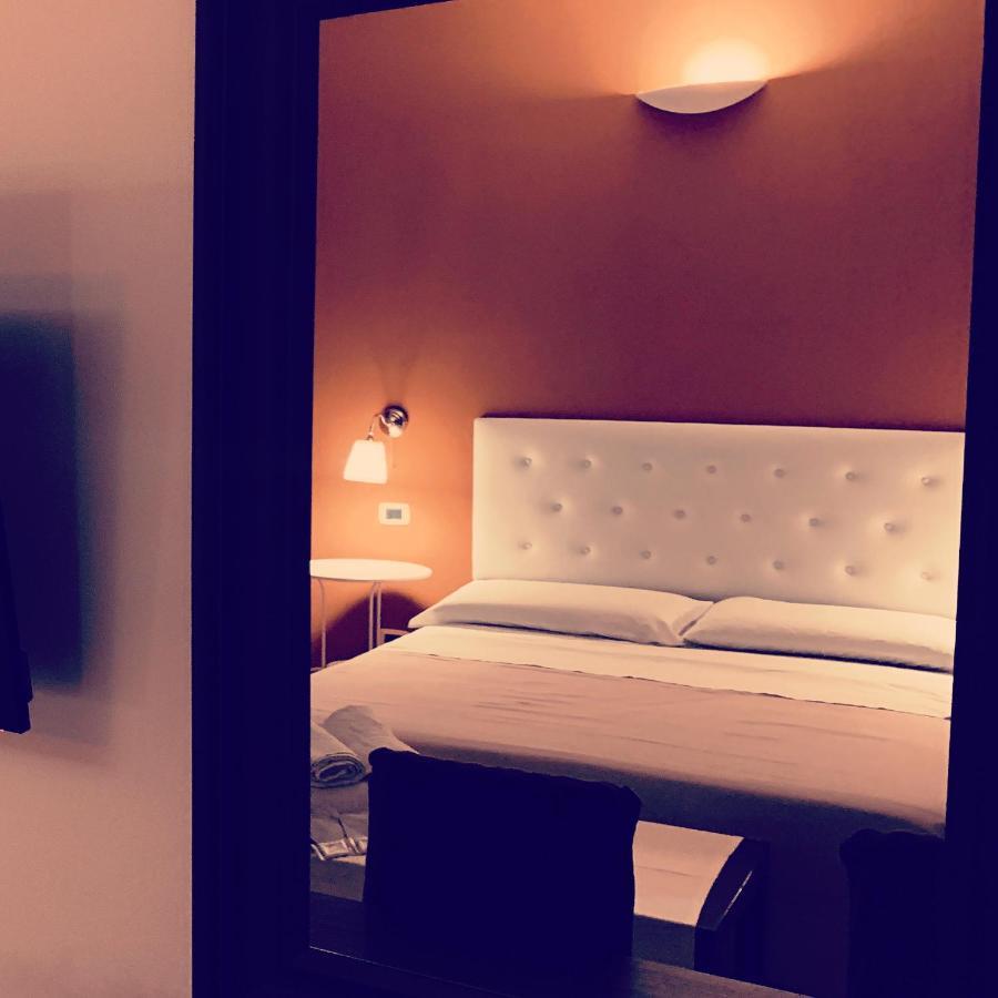 Bed And Breakfast Nonna Maria Tarente Buitenkant foto